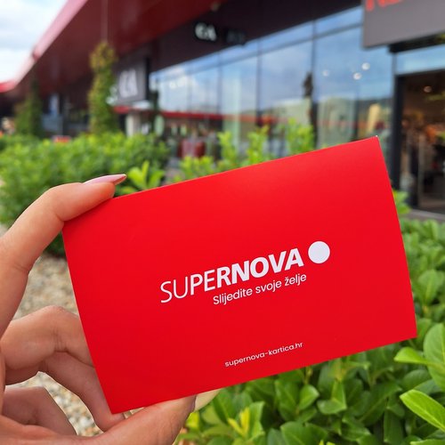Svoju kupnju Supernova poklon kartica obavite na jednom od infopulteva u shopping centrima ili putem webshopa....